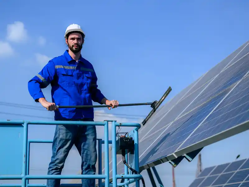 Solar Panel Cleaning Image 1