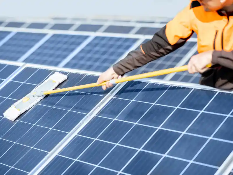 Solar Panel Cleaning Image 2